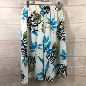 Maggie Sweet Floral Dress Shorts